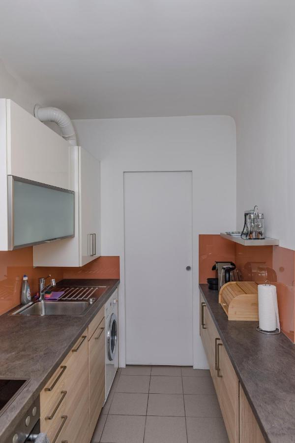 Beautiful 2-Bedroom Apartment Near Schoenbrunn Вена Экстерьер фото