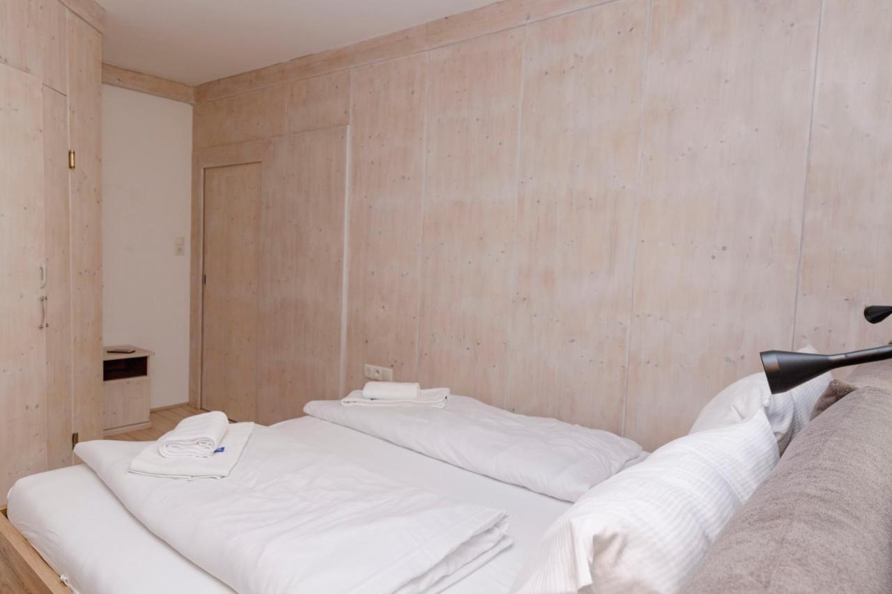 Beautiful 2-Bedroom Apartment Near Schoenbrunn Вена Экстерьер фото